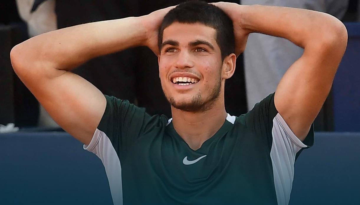 不愁柯里缺阵 巴特勒助勇士NBA力擒公鹿.