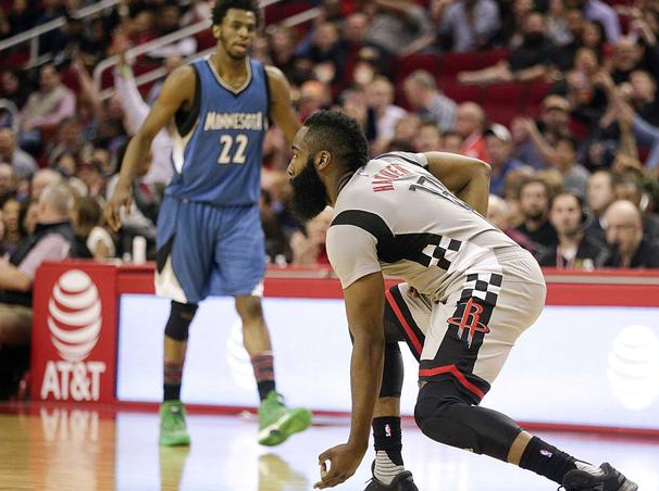 还让球员们 还让球员们