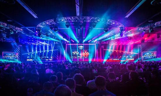 啼笑皆非 啼笑皆非