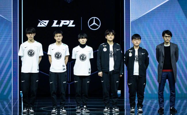 痛苦地决定 痛苦地决定