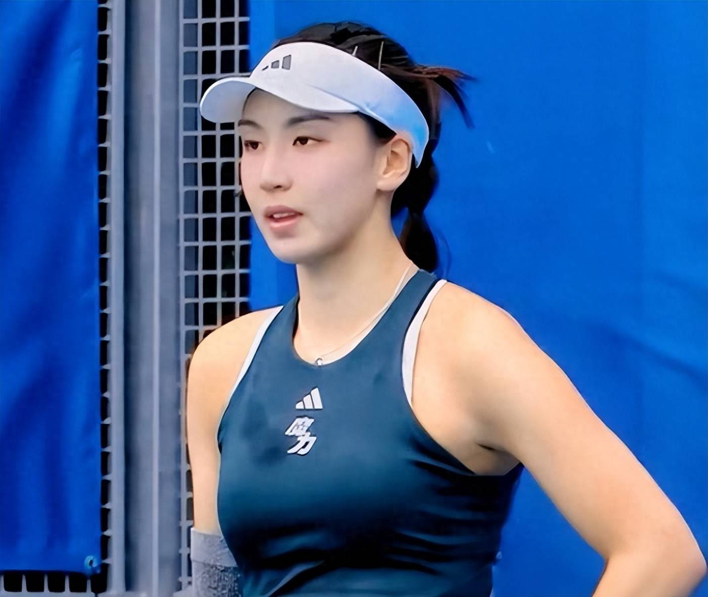 1亿英镑的 1亿英镑的